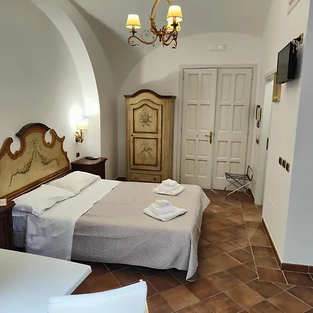 Апартаменти Androsa *